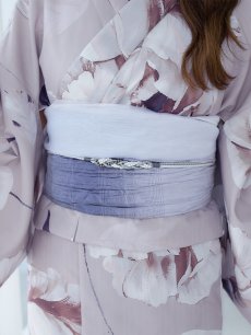 画像15: 【浴衣セール！】【即日発送】ロマンティックピオニー浴衣 【浴衣3点セット 浴衣/帯/下駄】 [YMT] (15)