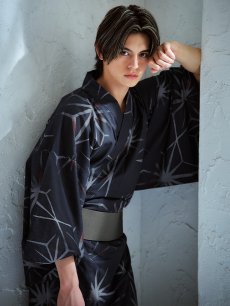 モデル：元之介　身長181cm　着用サイズ：Lサイズ