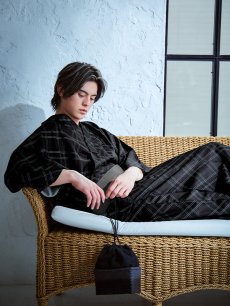 モデル：元之介　身長181cm　着用サイズ：Lサイズ