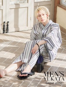 画像1: 【即日発送】【メンズ浴衣】白地×スタイリッシュストライプ浴衣【浴衣・帯・下駄セット】[YMT] (1)