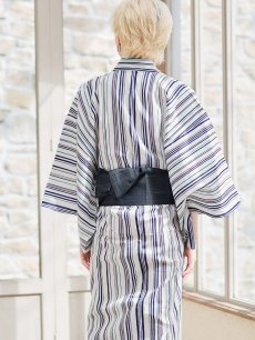 画像5: 【即日発送】【メンズ浴衣】白地×スタイリッシュストライプ浴衣【浴衣・帯・下駄セット】[YMT] (5)