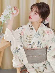 モデル：えみ姉　身長：158cm　着用サイズ：Fサイズ