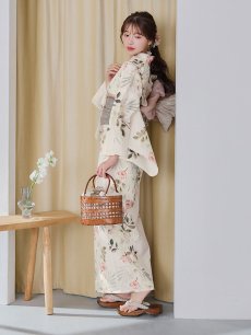 モデル：えみ姉　身長：158cm　着用サイズ：Fサイズ