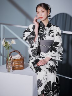 画像34: 【即日発送】モノトーンフラワーレトロモダン浴衣 【浴衣3点セット 浴衣/帯/下駄】 [YMT] (34)