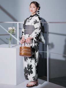 画像24: 【即日発送】モノトーンフラワーレトロモダン浴衣 【浴衣3点セット 浴衣/帯/下駄】 [YMT] (24)