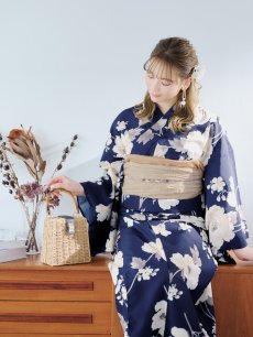 画像5: 【即日発送】ネイビー×ホワイトフラワー浴衣 【浴衣3点セット 浴衣/帯/下駄】 [YMT] (5)