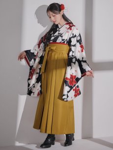 画像9: 【予約商品/1月中旬発送予定】白×赤百合 ブラック二尺袖着物【卒業袴３点セット 二尺袖着物/帯/袴】 (9)