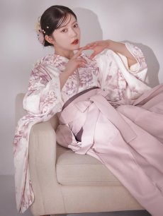 画像9: 【即日発送】ピンク牡丹×菊 ペールピンク二尺袖着物【卒業袴３点セット 二尺袖着物/帯/袴】 (9)