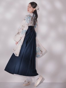 画像3: 【即日発送】ブルー芍薬 ホワイト二尺袖着物【卒業袴３点セット 二尺袖着物/帯/袴】 (3)