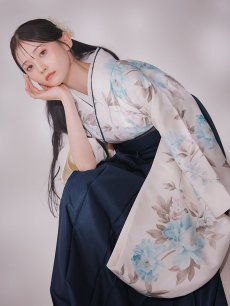 画像6: 【即日発送】ブルー芍薬 ホワイト二尺袖着物【卒業袴３点セット 二尺袖着物/帯/袴】 (6)