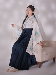 画像9: 【即日発送】ブルー芍薬 ホワイト二尺袖着物【卒業袴３点セット 二尺袖着物/帯/袴】 (9)