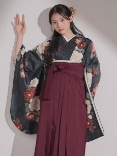 画像9: 【予約商品/1月中旬発送予定】白×赤椿 ブラック二尺袖着物【卒業袴３点セット 二尺袖着物/帯/袴】 (9)