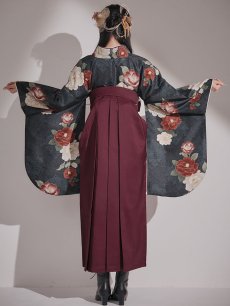 画像12: 【予約商品/1月中旬発送予定】白×赤椿 ブラック二尺袖着物【卒業袴３点セット 二尺袖着物/帯/袴】 (12)