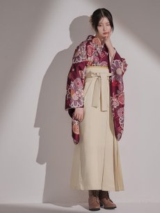 画像9: 【予約商品 / 1月中旬発送予定】菊×椿 ワインレッド二尺袖着物【卒業袴３点セット 二尺袖着物/帯/袴】 (9)