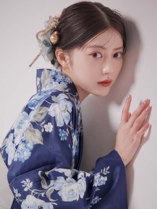 画像9: 【予約商品/1月中旬発送予定】青フラワーブーケ ブルー二尺袖着物【卒業袴３点セット 二尺袖着物/帯/袴】 (9)