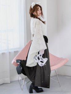 モデル：吉木千沙都 身長：158cm　着用サイズ：Fサイズ