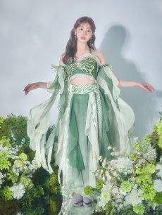 モデル：加藤美南　身長：152cm