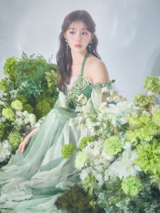 モデル：加藤美南　身長：152cm