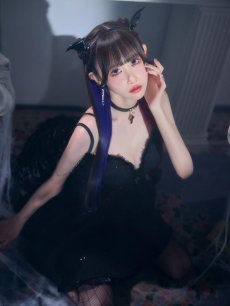 モデル：ゆりにゃ 身長：162cm　着用サイズ：XSサイズ