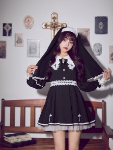モデル：吉木千沙都（ちぃぽぽ）　身長：158cm　着用サイズ：Sサイズ