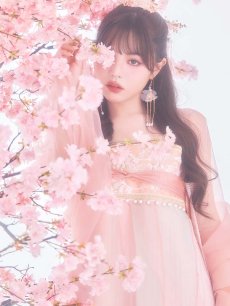 モデル：吉木千沙都（ちぃぽぽ）身長：158cm　着用サイズ：Fサイズ