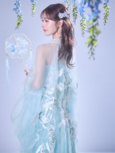画像11: 【即日発送】【送料無料！】【ハロウィン】アイスブルー刺繍ロングシフォン漢服セット【コスプレ3点SET】【Fサイズ】[OF04]加藤美南着用 (11)