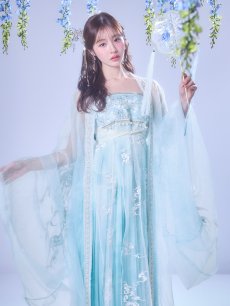 画像14: 【即日発送】【送料無料！】【ハロウィン】アイスブルー刺繍ロングシフォン漢服セット【コスプレ3点SET】【Fサイズ】[OF04]加藤美南着用 (14)