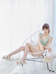 画像6: 【即日発送】【ビキニ】【水着】ショルダーフリルクロスビキニ/無地/シンプル[YMT] (6)