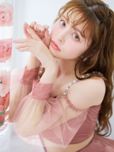 モデル：加藤ナナ　身長：160cm　着用サイズ：Sサイズ