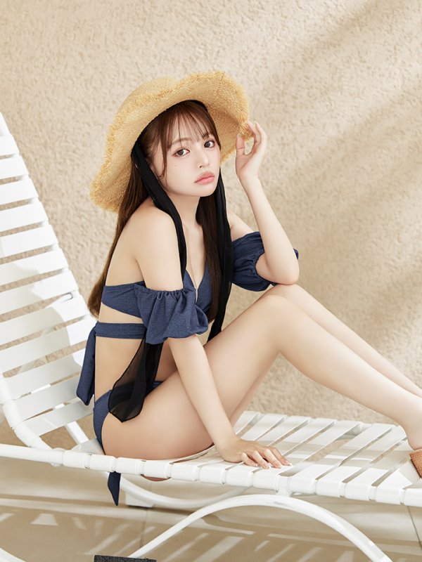【未使用】【希少デザイン】D&G ビキニ　水着 即日発送】【ビキニ】【水着】オフショルデニムビキニ 2点セット [FB01