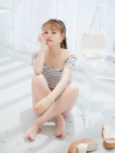 モデル：吉木千沙都 身長：158cm 着用サイズ：Sサイズ