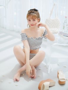 モデル：吉木千沙都 身長：158cm 着用サイズ：Sサイズ