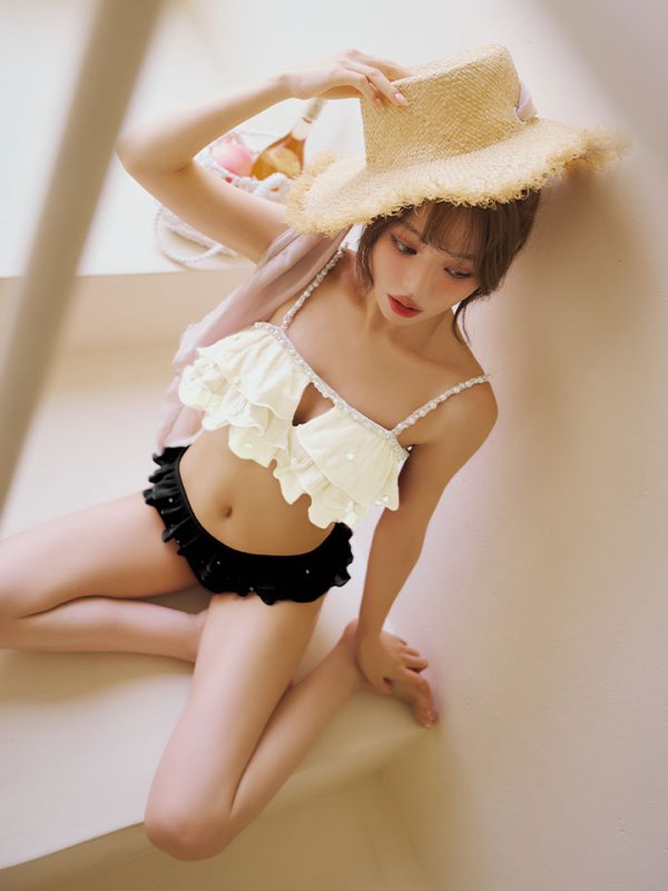 即日発送】【ビキニ】【水着】 ガーリーフリル×ビスチェ セットアップ