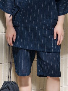 画像18: 【即日発送】【メンズ甚平】ネイビー地に白縞模様甚平  【甚平・下駄セット】[YMT] (18)