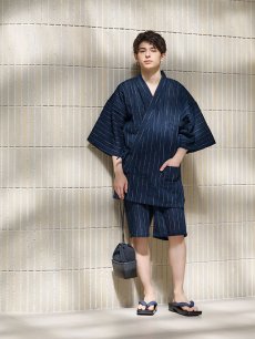 画像7: 【即日発送】【メンズ甚平】ネイビー地に白縞模様甚平  【甚平・下駄セット】[YMT] (7)