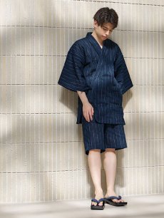 画像8: 【即日発送】【メンズ甚平】ネイビー地に白縞模様甚平  【甚平・下駄セット】[YMT] (8)