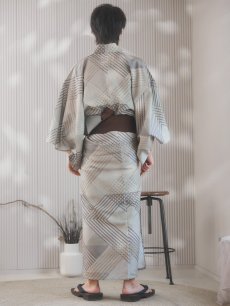 画像14: 【即日発送！】【メンズ浴衣】ベージュ幾何学的模様浴衣【浴衣・帯・下駄セット】 [YMT] (14)