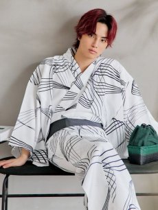 画像1: 【即日発送！】【メンズ浴衣】ホワイト×ブラック線画浴衣【浴衣・帯・下駄セット】 [YMT] (1)