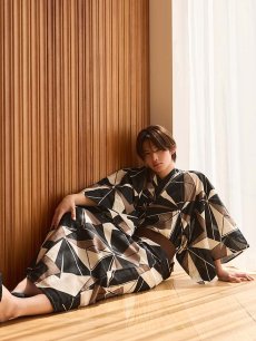 モデル：今井暖大　身長：173cm　着用サイズ：Lサイズ