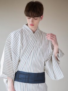 画像9: 【即日発送】【メンズ浴衣】白地にトリコロールカラーのストライプ紳士浴衣【浴衣・帯・下駄セット】[YMT] (9)