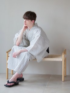 画像12: 【即日発送】【メンズ浴衣】白地にトリコロールカラーのストライプ紳士浴衣【浴衣・帯・下駄セット】[YMT] (12)