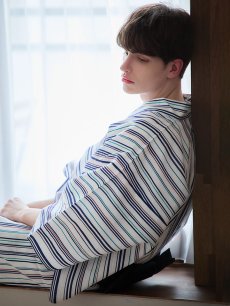 画像2: 【即日発送】【メンズ浴衣】白地にスタイリッシュなストライプ紳士浴衣【浴衣・帯・下駄セット】【YMT】 (2)