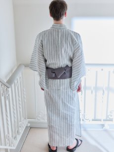 画像5: 【即日発送】【メンズ浴衣】清涼感あふれるしじら織ストライプ紳士浴衣【浴衣・帯・下駄セット】[YMT] (5)