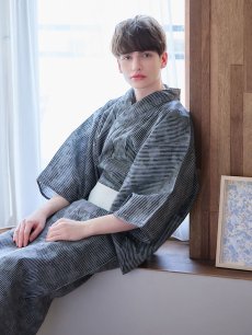 画像10: 【即日発送】【メンズ浴衣】黒地に迷彩柄ストライプ紳士浴衣【浴衣・帯・下駄セット】 [YMT] (10)