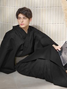画像2: 【即日発送】【メンズ浴衣】しじら漆黒無地浴衣【浴衣・帯・下駄セット】 [YMT] (2)