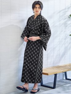画像3: 【即日発送】【メンズ浴衣】ブラック矢羽線画紳士浴衣 [YMT] (3)