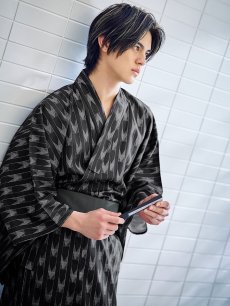 画像8: 【即日発送】【メンズ浴衣】ブラック矢羽線画紳士浴衣 [YMT] (8)