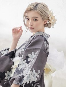 画像8: 【即日発送】【浴衣】クラシカルグレーの百合浴衣【浴衣３点セット 浴衣/帯/下駄】[FB02] (8)