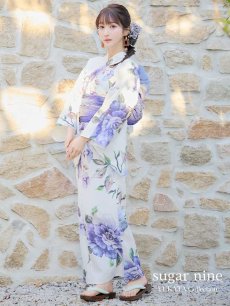 画像2: 【即日発送】白地に水彩牡丹のクラシック浴衣 【浴衣３点セット 浴衣/帯/下駄】 [YMT] (2)