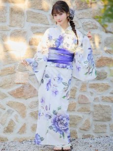 画像4: 【即日発送】白地に水彩牡丹のクラシック浴衣 【浴衣３点セット 浴衣/帯/下駄】 [YMT] (4)